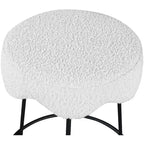 Sgabello da bancone senza schienale rotondo in bouclé color crema, seduta singola