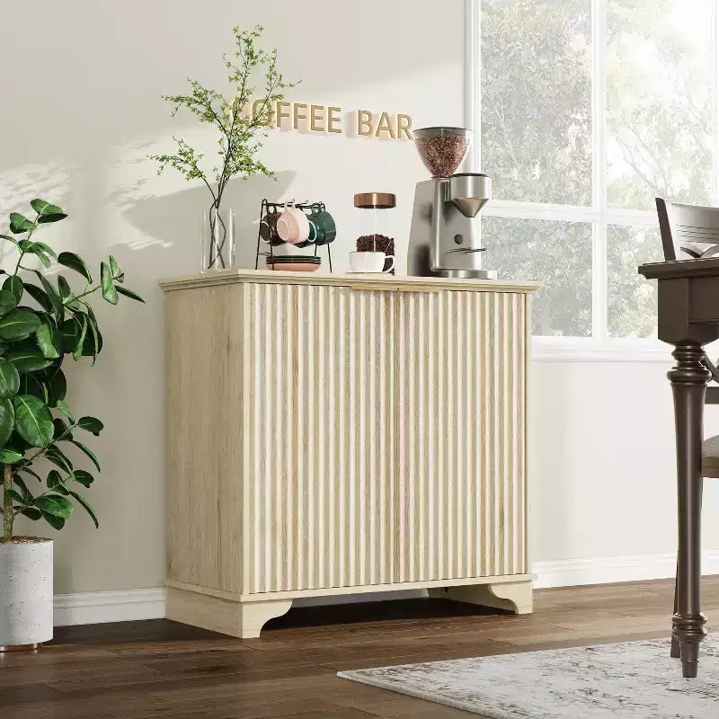Mobile credenza con 2 ante, a listelli neri / rovere / bianchi – Montaggio da parte di un singolo utente