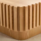 Tavolino da caffè quadrato beige, impiallacciatura in legno naturale, base a piedistallo, 1 pezzo