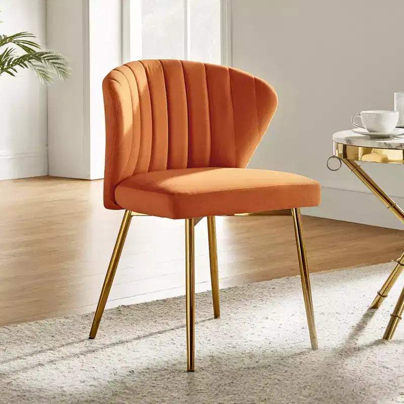Poltrona d'accento trapuntata in velluto con gambe in metallo, multicolore, a sedile singolo